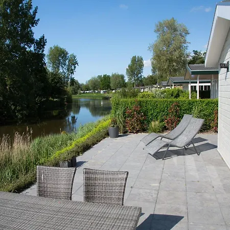 With Dishwasher Chalet Noord-Scharwoude